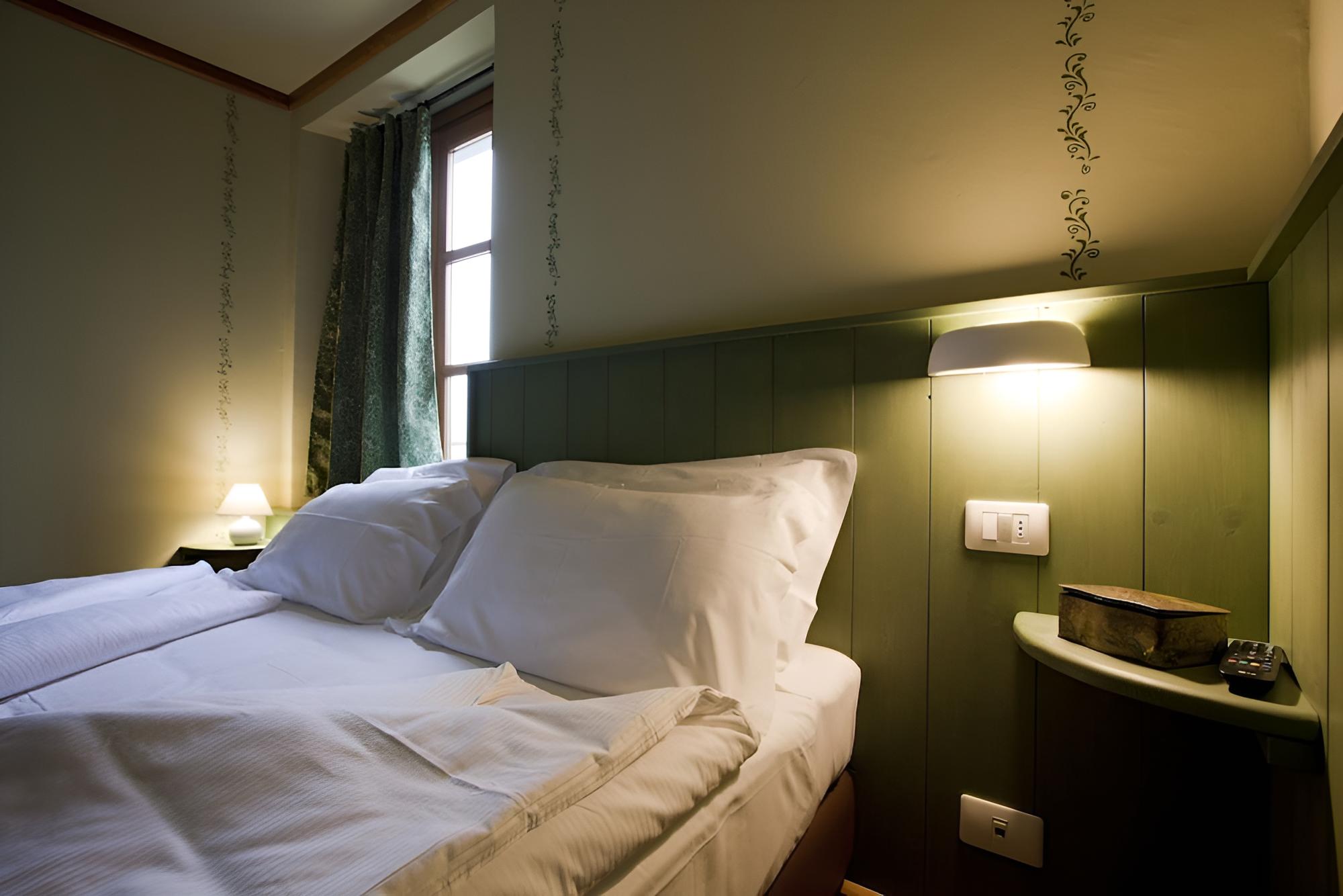 Economy Double or Twin Room photo 3
