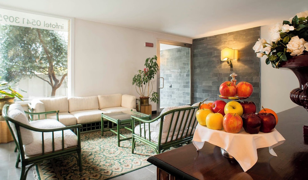 Superior Suite, Annex Building (4pax 50 mt. Away from main building) - Photo 4