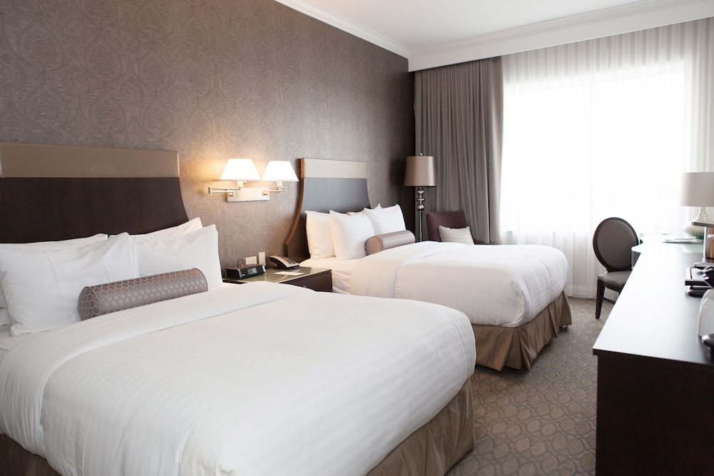 Deluxe Room, 2 Queen Beds photo 1