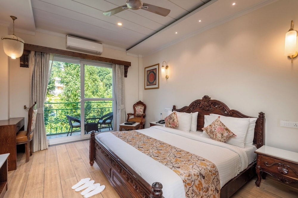 Superior Double Room, Balcony, Mountain View