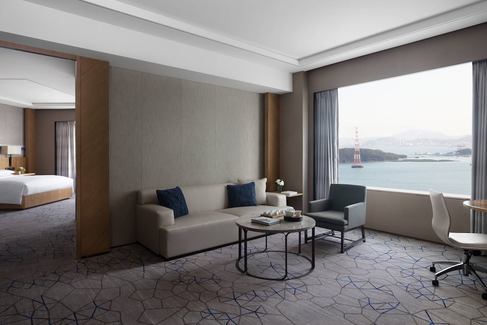 Executive Suite, 1 Bedroom - Photo 4