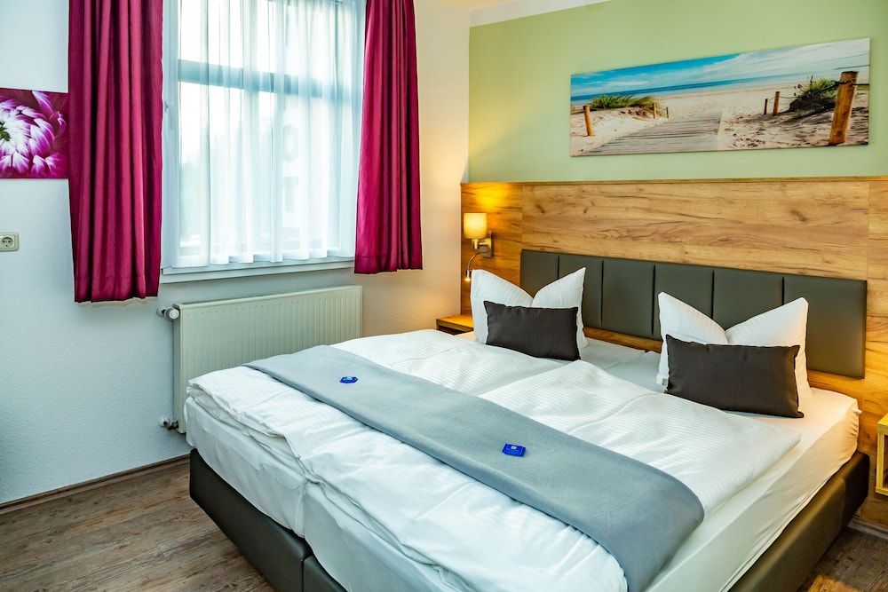 Triple Room - Photo 1
