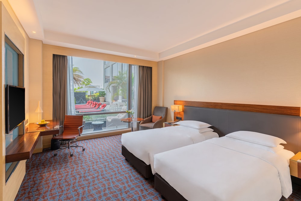 Room, 2 Twin Beds, Pool View Room, 2 Twin Beds, Pool View