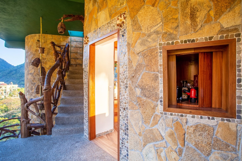 New Tower-eagle Love Nest Ocean View