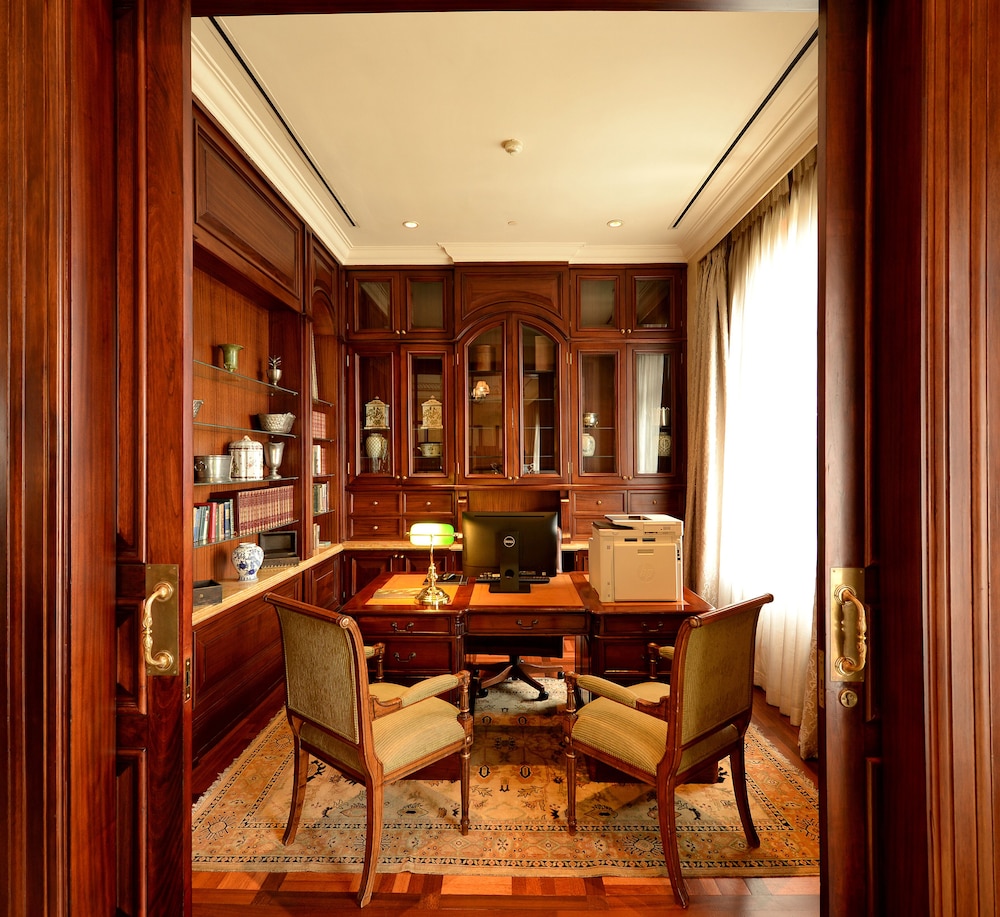 Penthouse photo 3