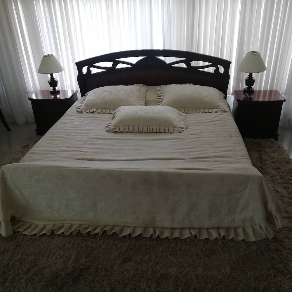 Double Room, 1 King Bed