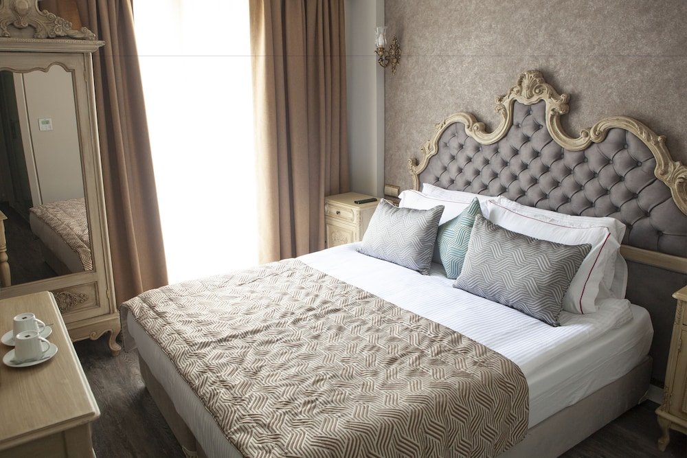 Standard Double Room, City View photo 2