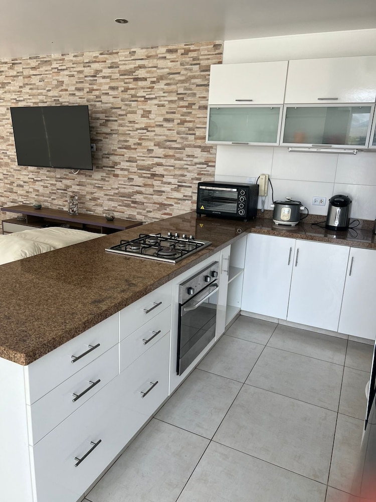 Premium House photo 2