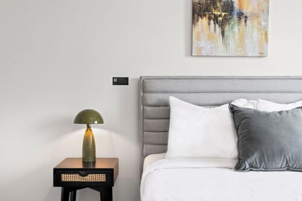 2 Bed | 2 Bath Suite Accessible photo 3