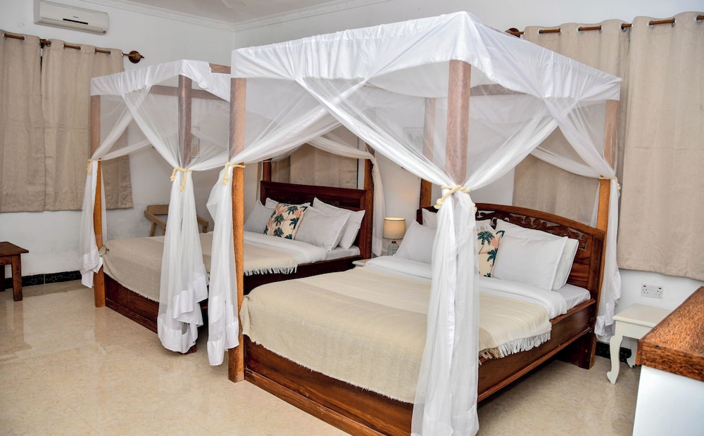 Comfort Room photo 2