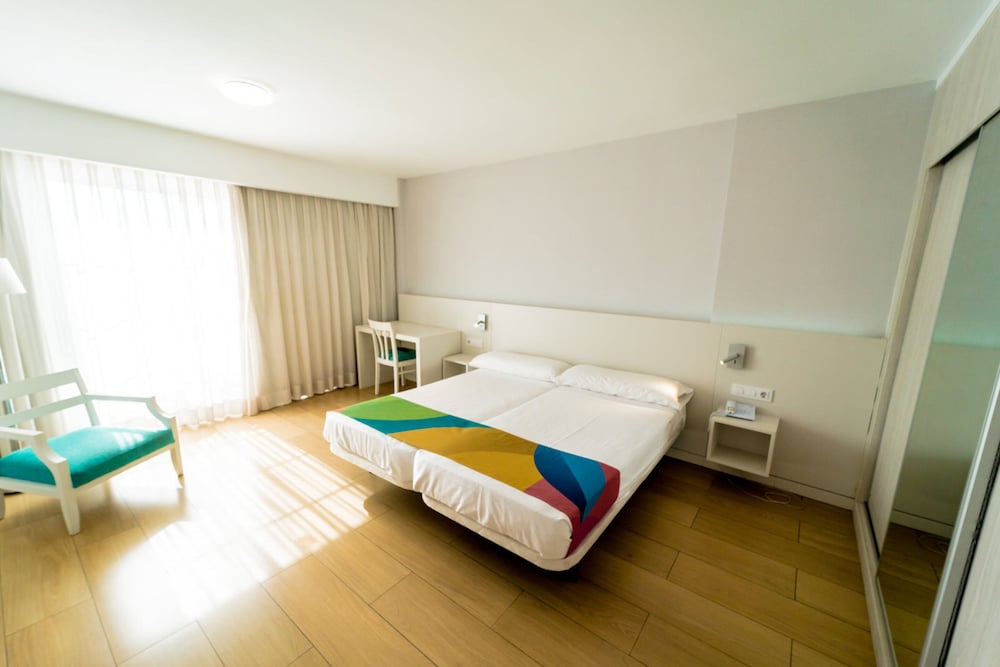 Premium 2 Dormitorios, Edifio anexo (3 adultos + 1 niño)