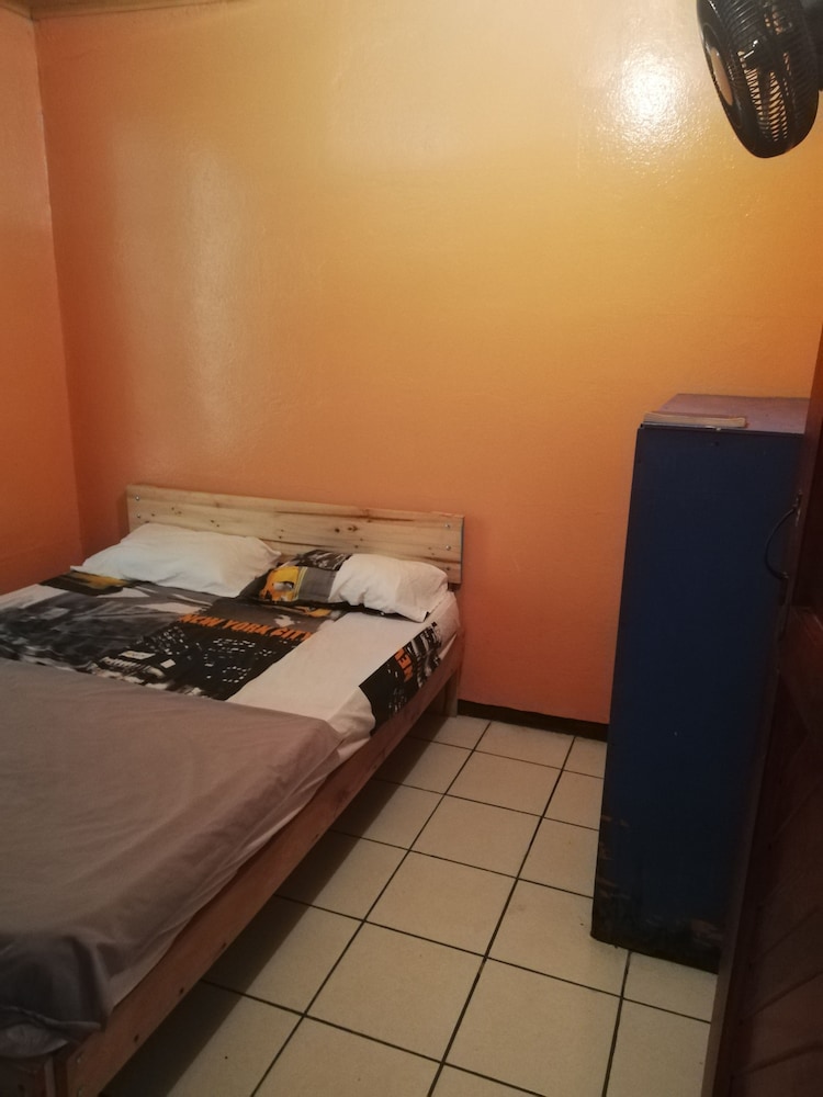Deluxe Quadruple Room photo 3