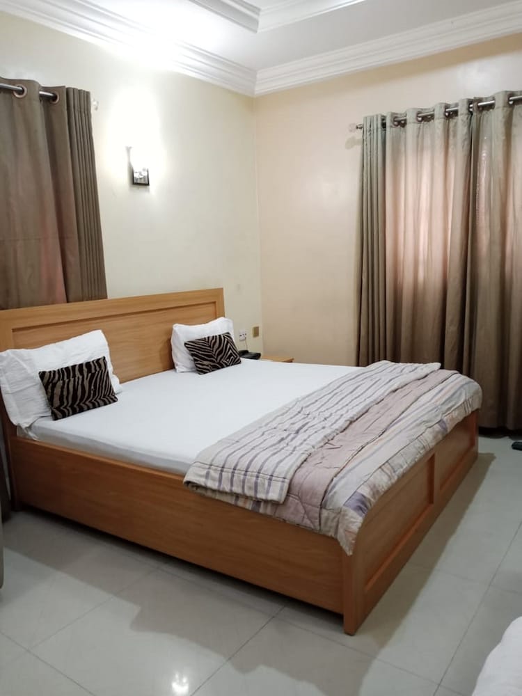 Classic Room - Photo 1