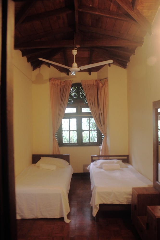 Basic Double Room (With private external Bathroom)