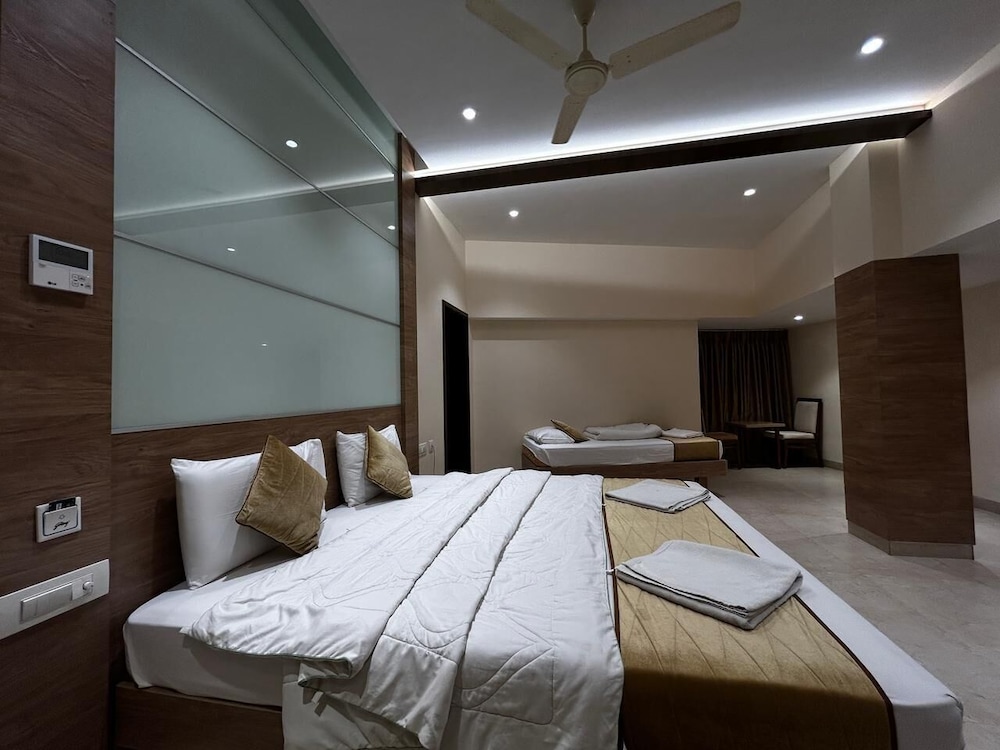 Premium Triple Room photo 2