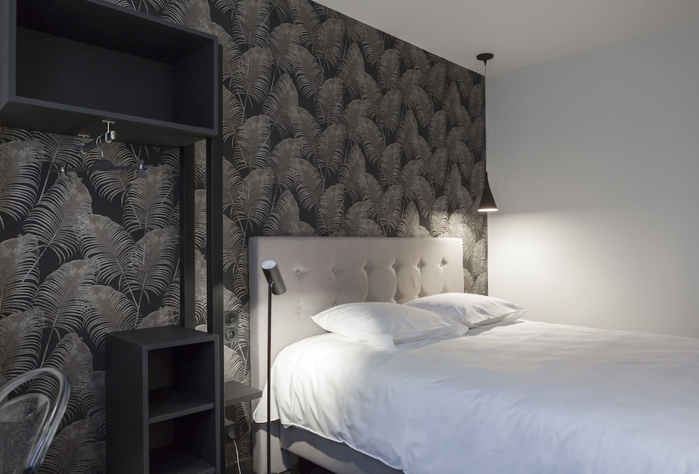 Double Room - Photo 8
