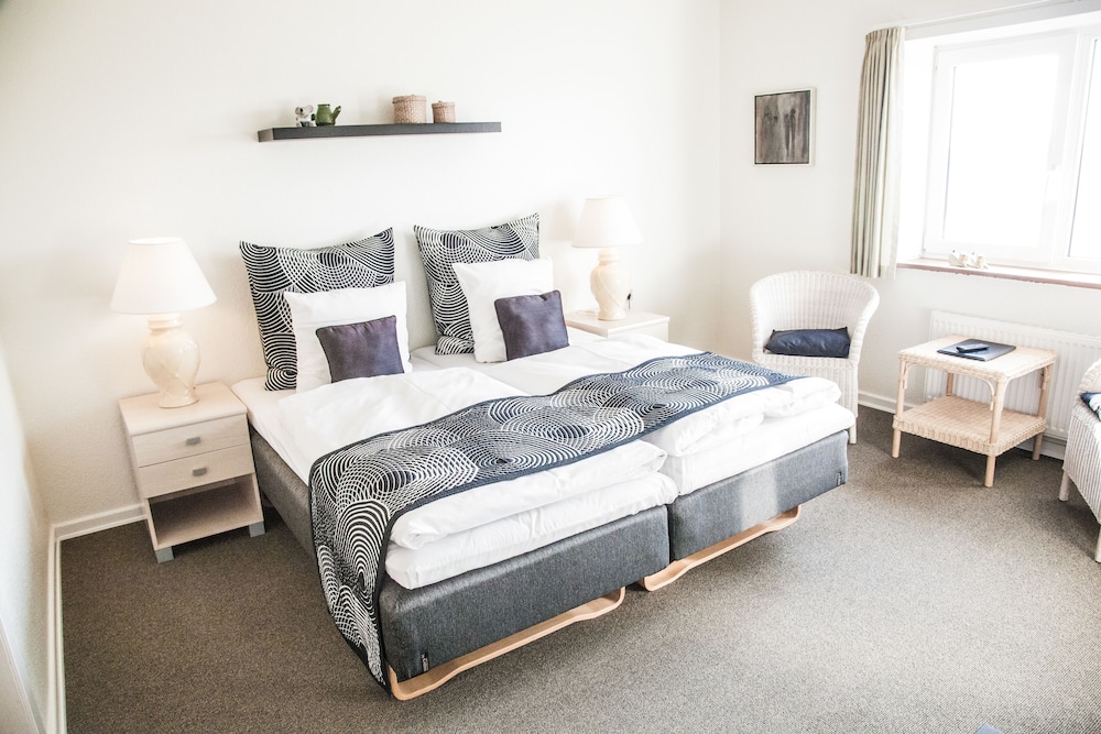 Apartment, 2 Bedrooms, Accessible, Bay View photo 2