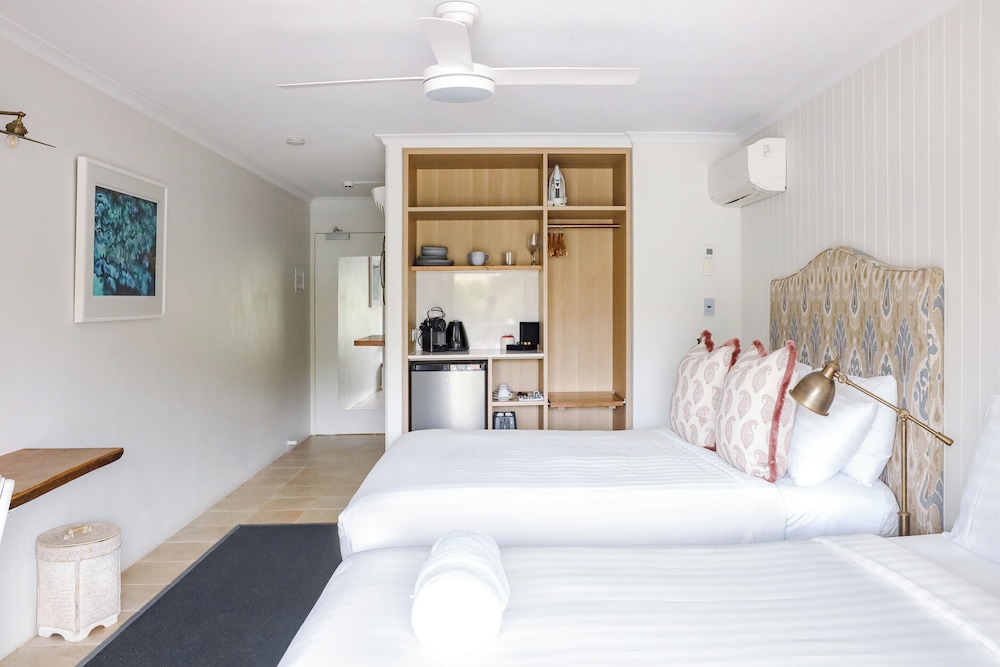 Deluxe Queen/Single Room (Overlooking Jonson Street) photo 2