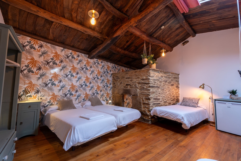 Habitación Doble, 3 camas individuales (1. Pedrafita do Cebreiro)
