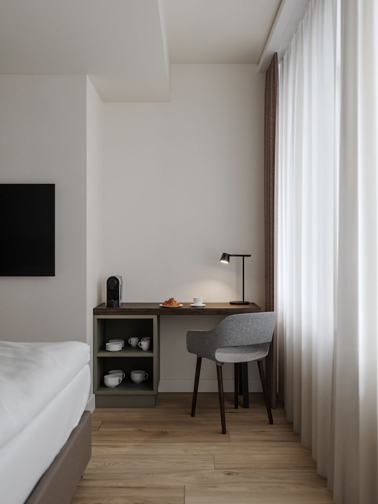 Available room