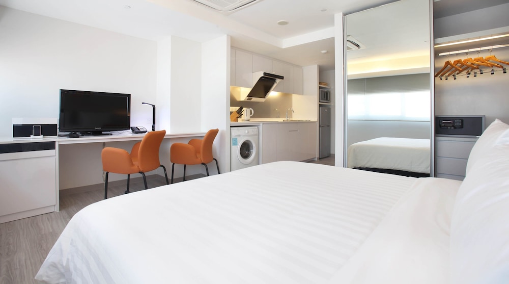 Studio Deluxe Apartment photo 2