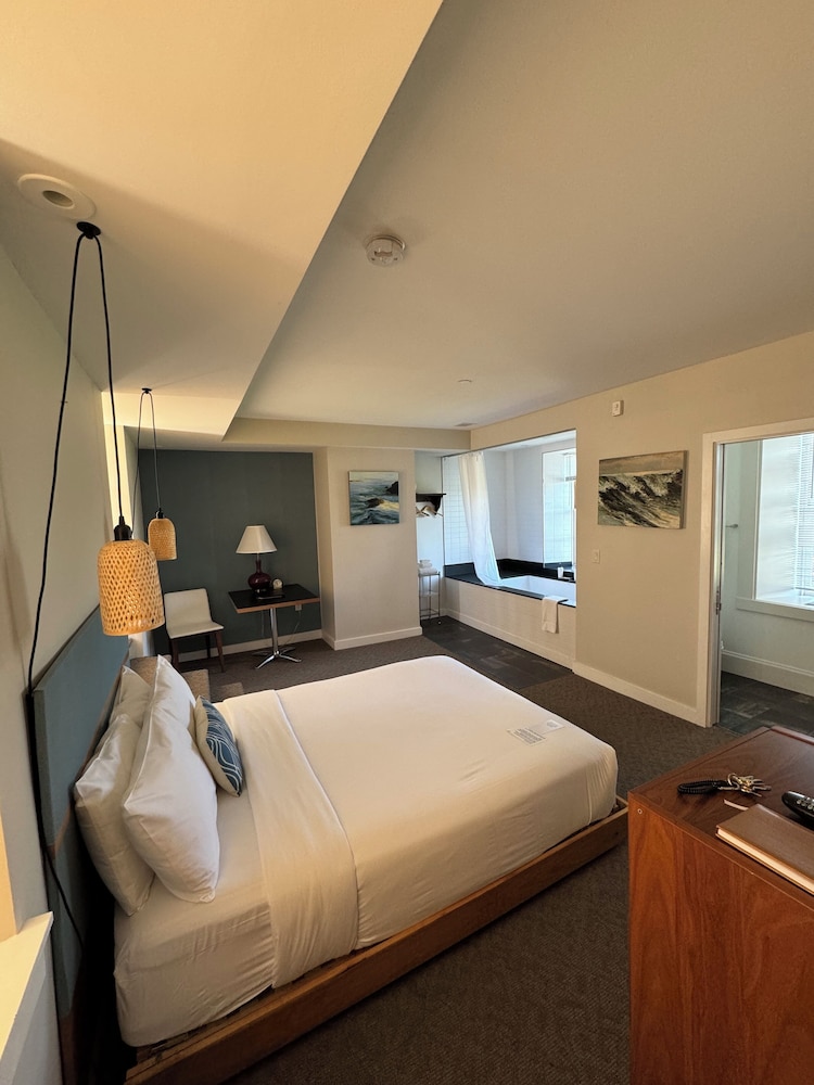 Studio, 1 Queen Bed photo 2