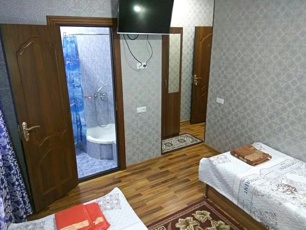 Economy Twin Room