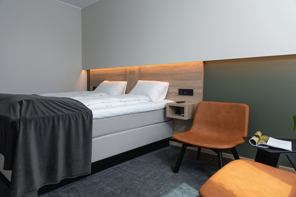 Family Room, Multiple Beds, Non Smoking (Standard) photo 1