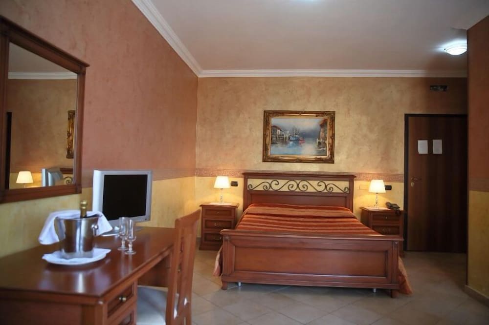 Single Room photo 1