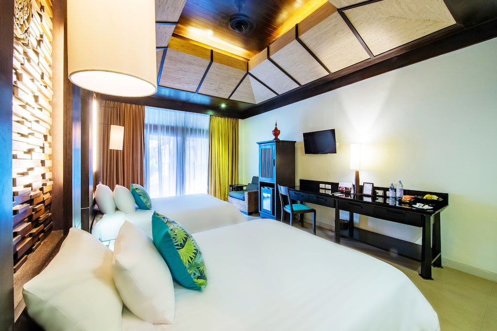 Deluxe Room, Sea View - Photo 7