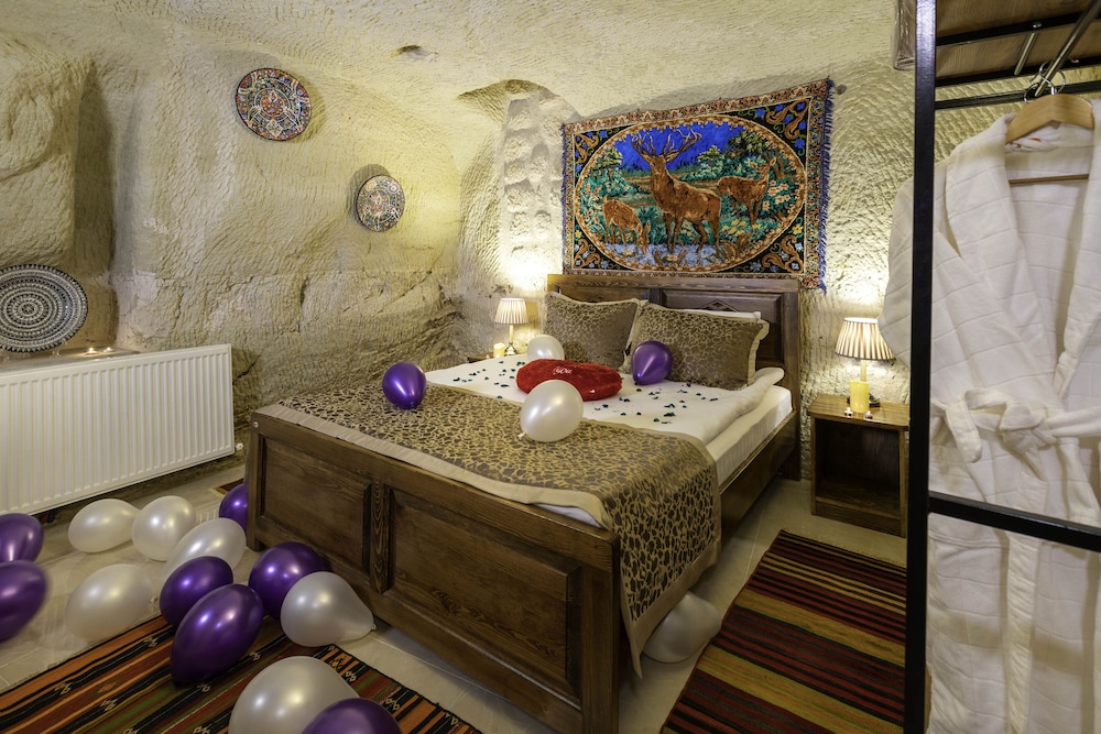 Royal Suite - Photo 16