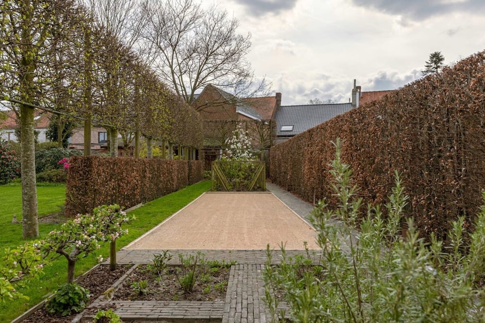Huyze Termote - Prime Villa With Wonderful Garden, Photo 4