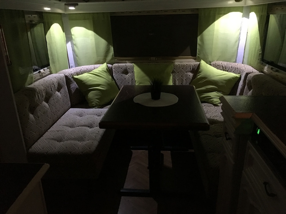 Basic Mobile Home, Japanese Futon photo 2