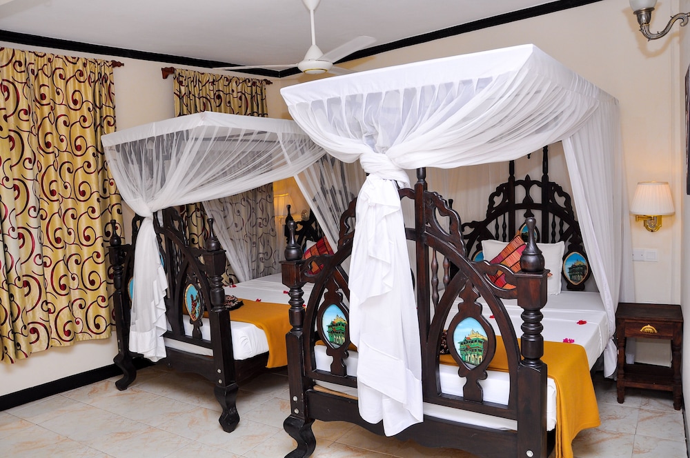 Standard Twin Room, 2 Twin Beds photo 2