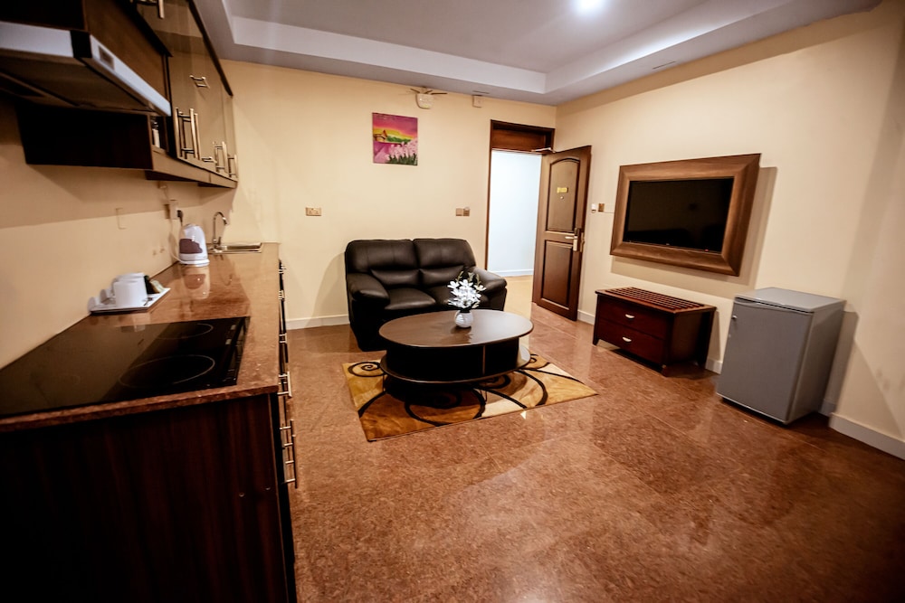 Family Suite with City View (No Washing Machine) photo 2