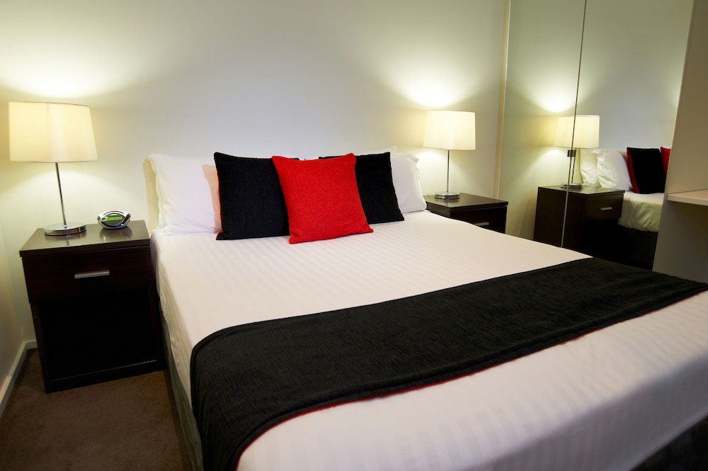 Premier Two Bedroom Apartment photo 2