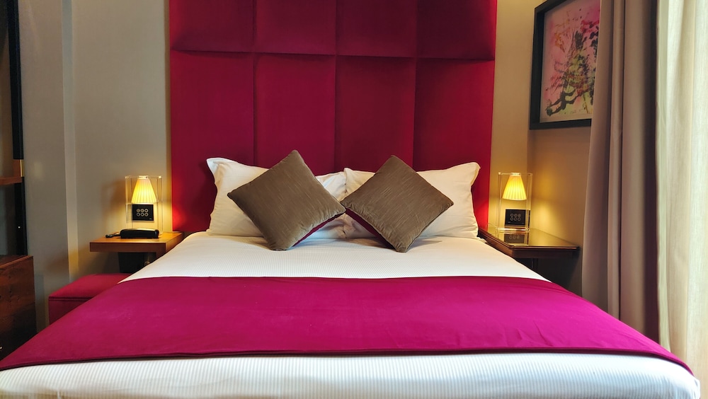 Panoramic Double Room thumbnail 6