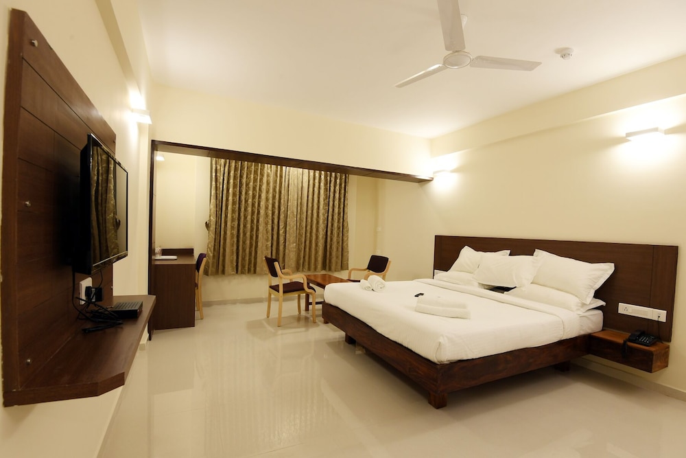 Business Double Room, 1 Bedroom, City View