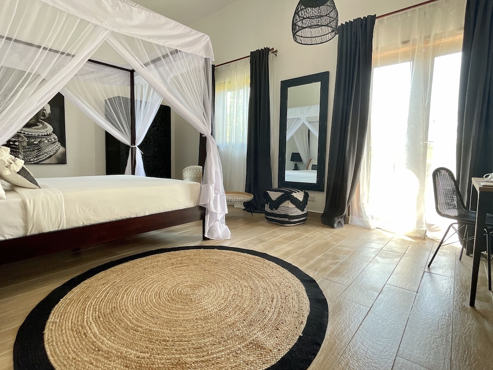 Deluxe Room - Photo 4