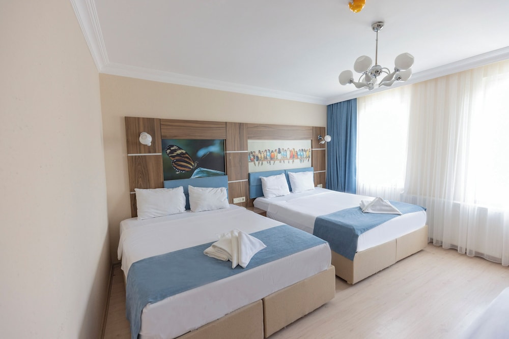Standard Quadruple Room photo 2
