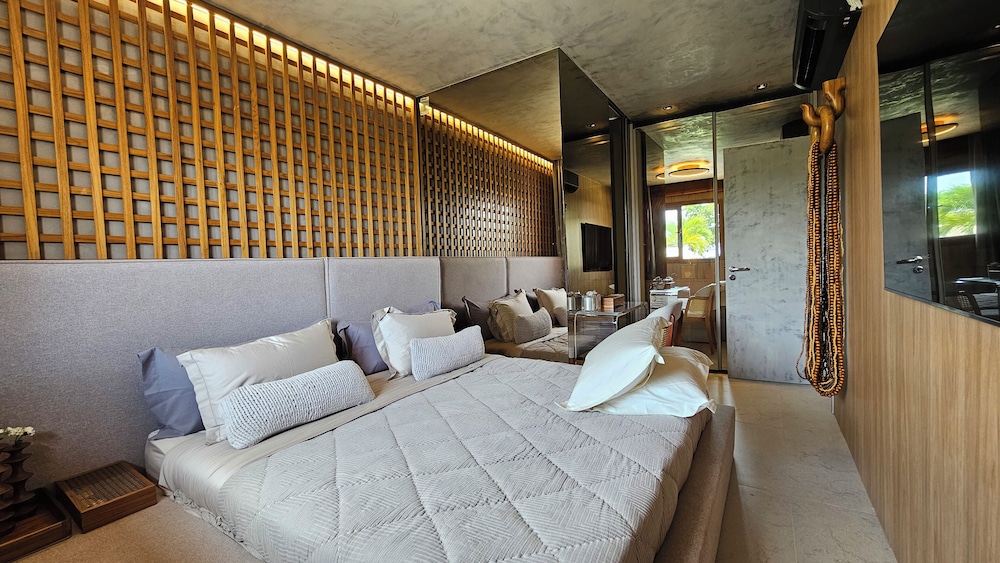 Villa photo 1