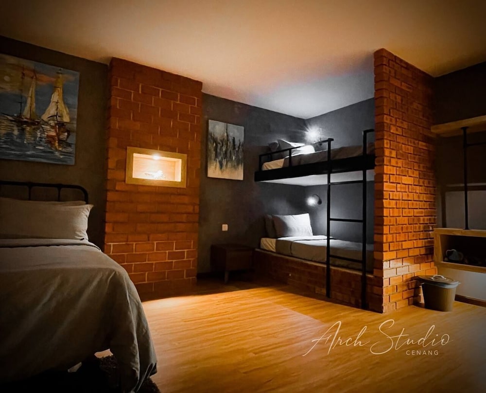Studio Apartment - Photo 10