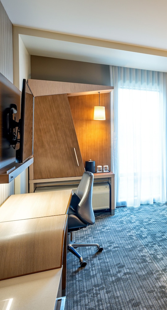 Standard Room, 2 Queen Beds (Mobility Accessible, Tub) - Photo 3