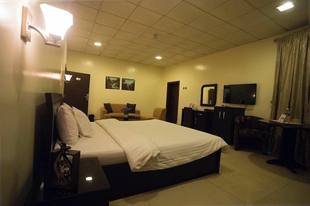 Junior Room, Balcony, City View