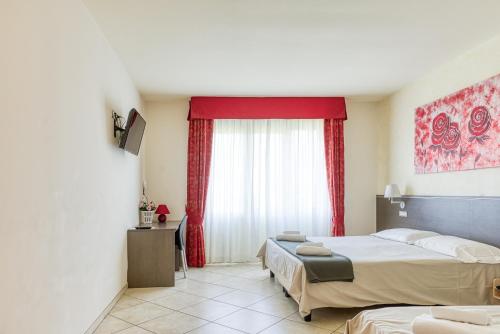 Superior Triple Room with Lake View