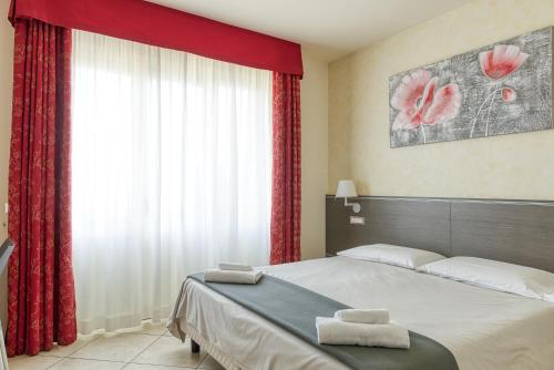 Superior Double or Twin Room with Lake View