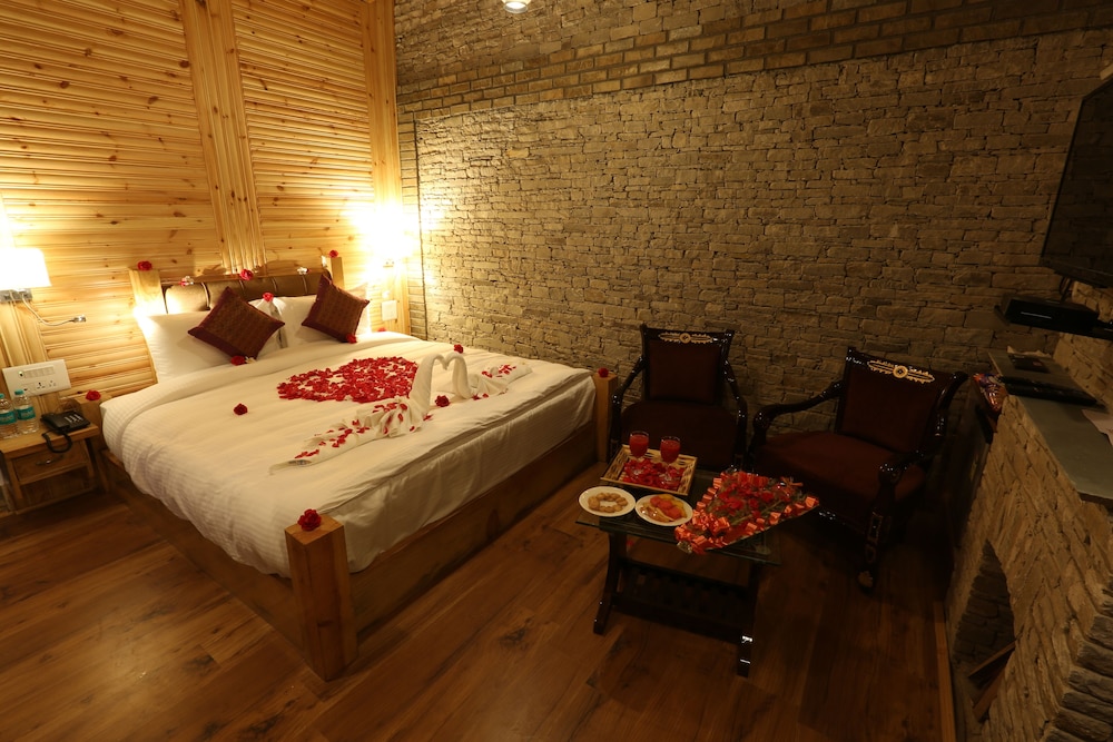 Suite, Balcony, Mountain View