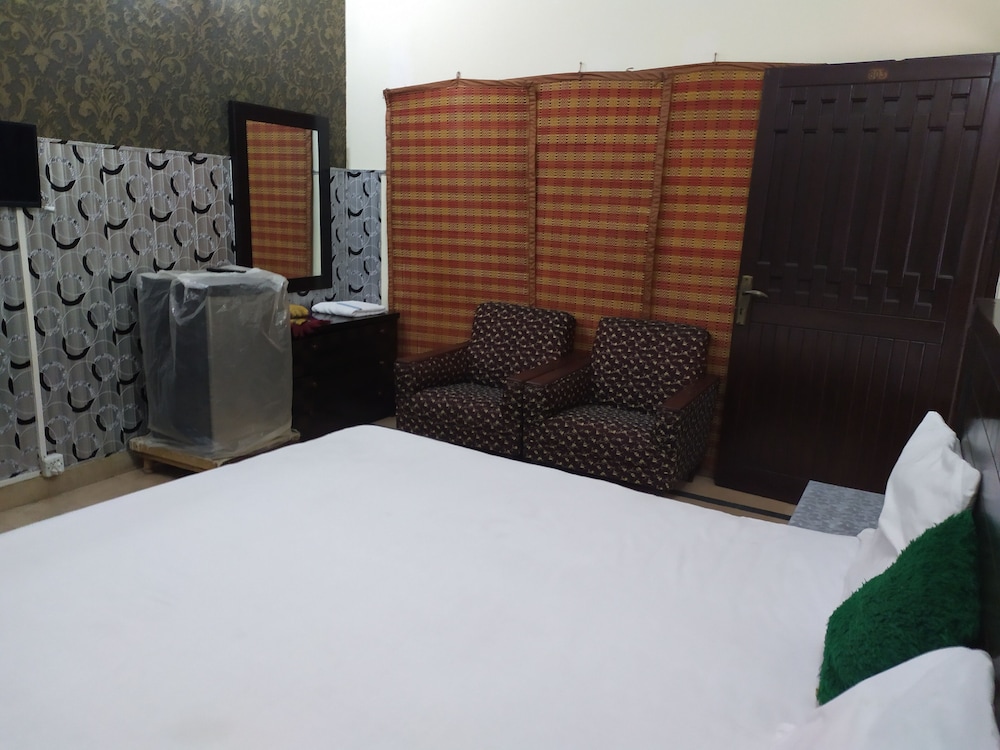 Basic Double Room