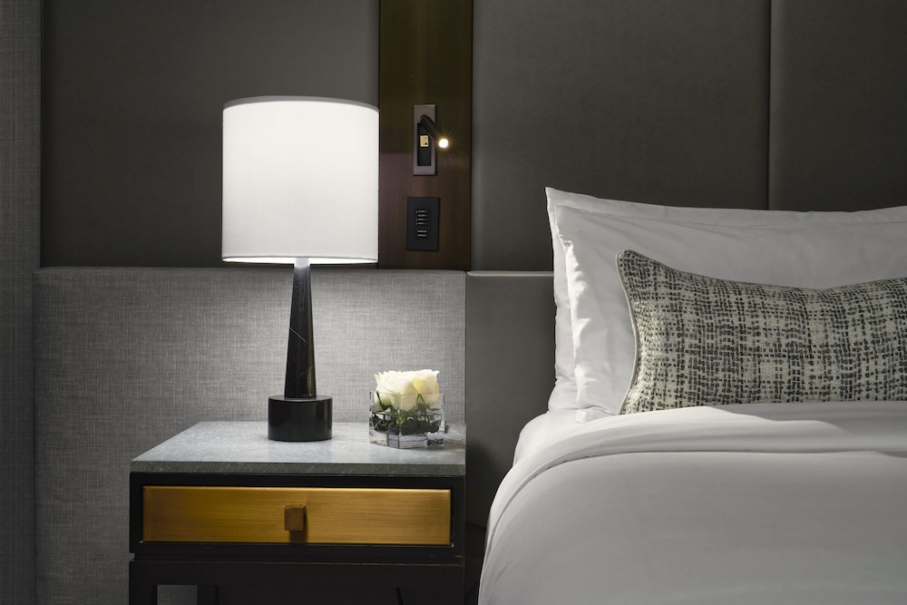 Deluxe Room, 1 King Bed