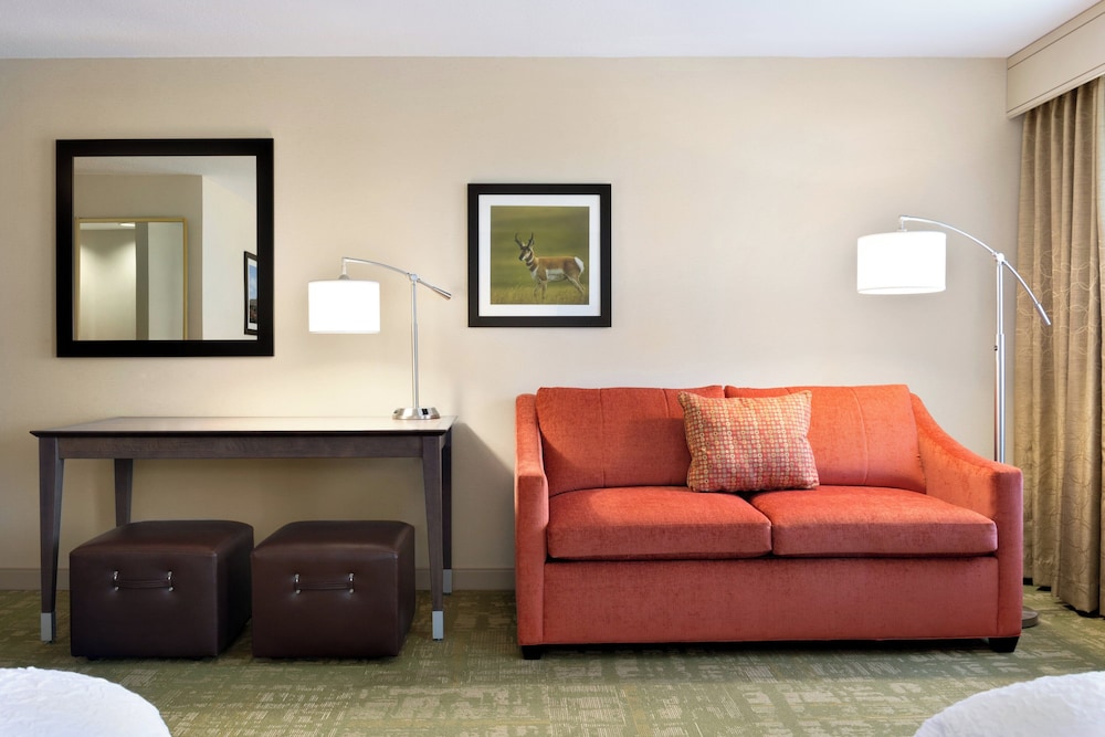 Family Room photo 3